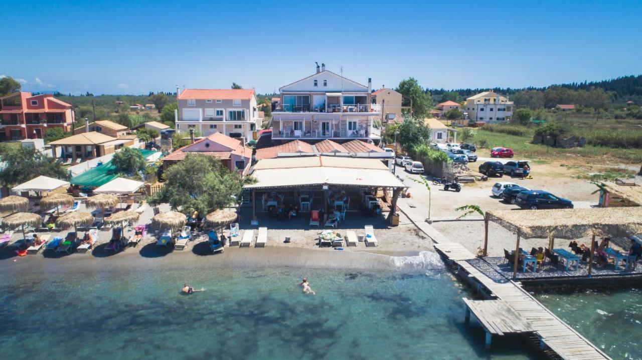 Petrakis Beach レフキンミ エクステリア 写真
